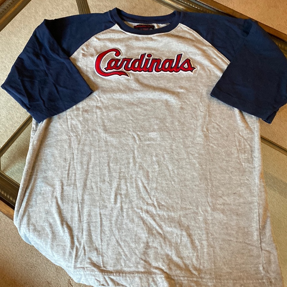 St. Louis Cardinals boys size XL(20) embroidered t-shirt